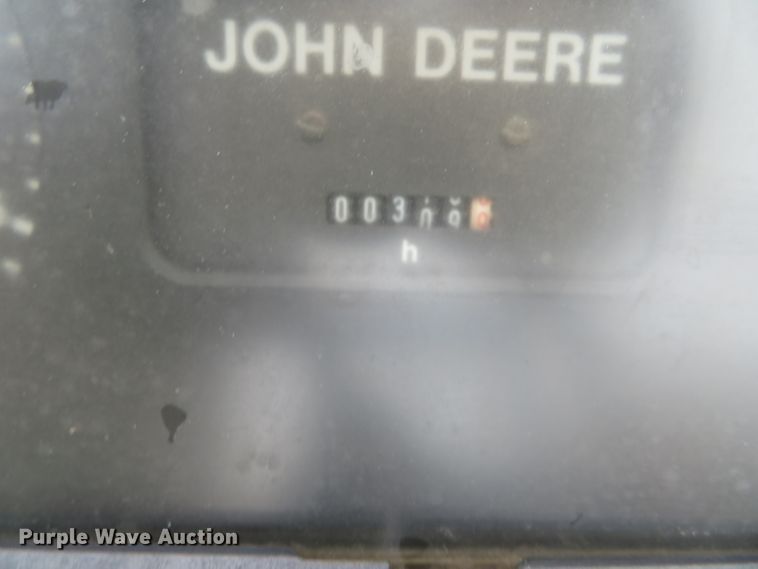 image for item DN7761 1994 John Deere 6200  tractor