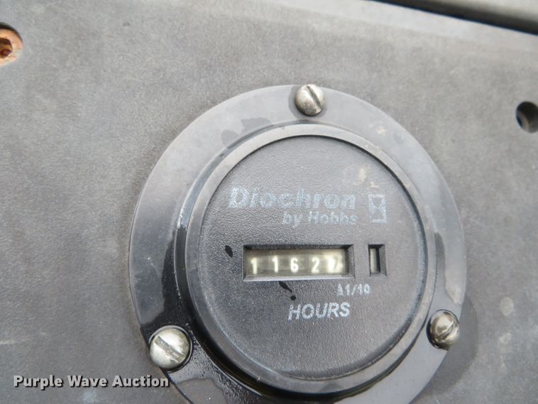 image for item DN7761 1994 John Deere 6200  tractor