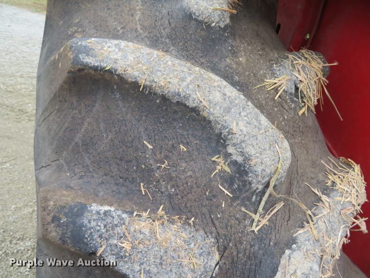 image for item DN7765 1995 Massey Ferguson 383  tractor