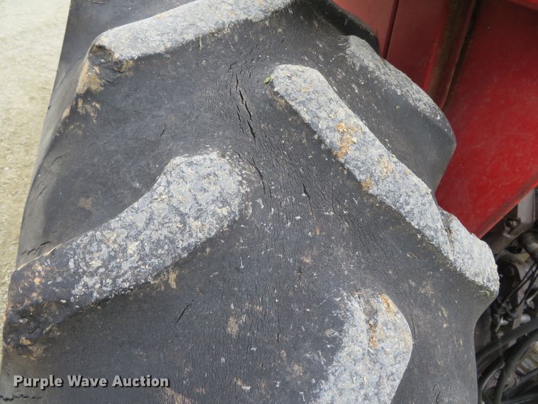 image for item DN7765 1995 Massey Ferguson 383  tractor