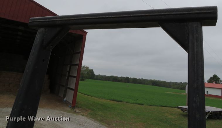 image for item DN7765 1995 Massey Ferguson 383  tractor