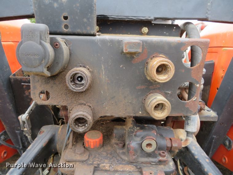 image for item DN7770 1993 AGCO Allis 5650  tractor