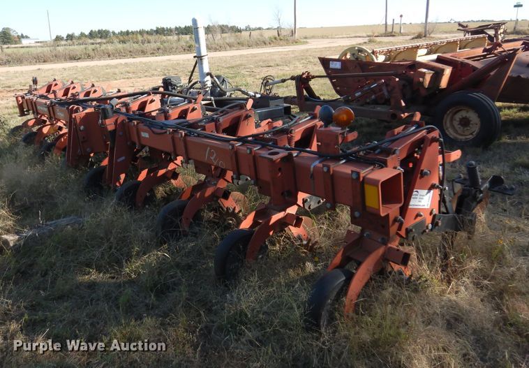 image for item DN8771 Krause 4750  strip-till