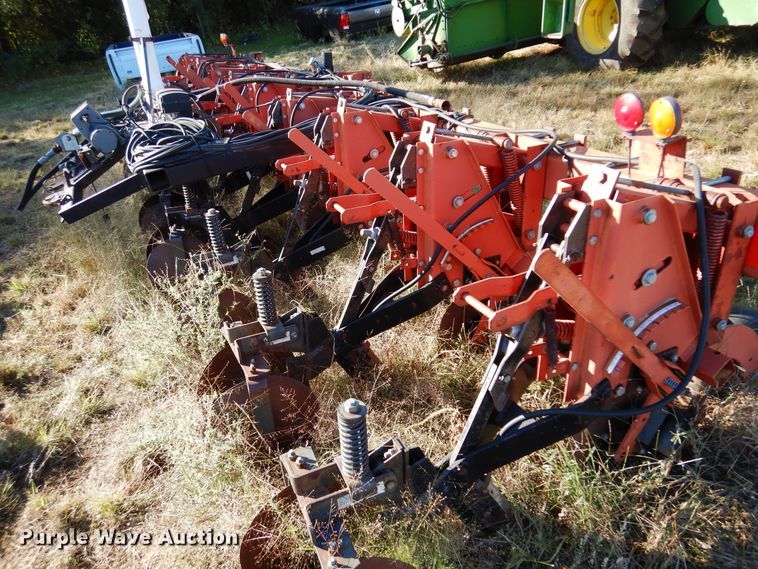image for item DN8771 Krause 4750  strip-till
