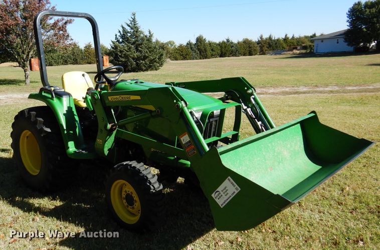 image for item DN8786 2010 John Deere 3038E  MFWD tractor