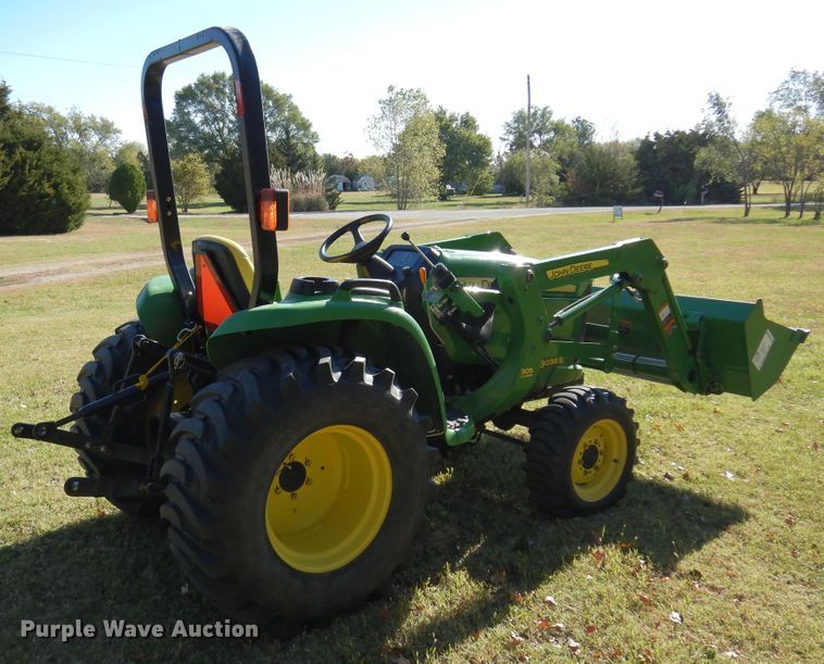 image for item DN8786 2010 John Deere 3038E  MFWD tractor