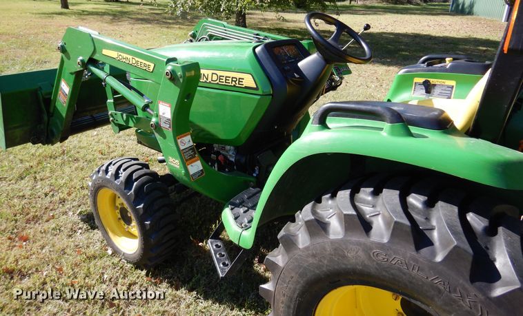 image for item DN8786 2010 John Deere 3038E  MFWD tractor