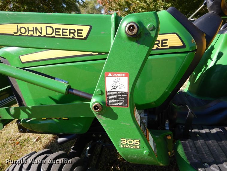 image for item DN8786 2010 John Deere 3038E  MFWD tractor