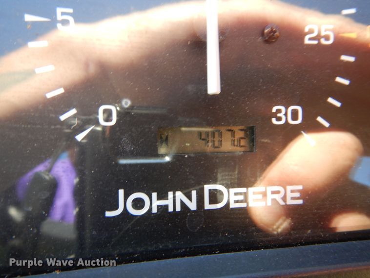 image for item DN8786 2010 John Deere 3038E  MFWD tractor