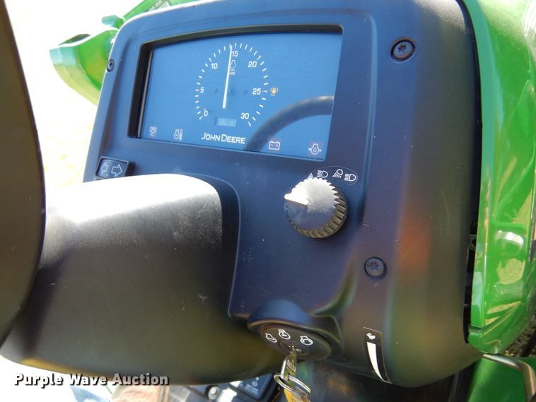 image for item DN8786 2010 John Deere 3038E  MFWD tractor