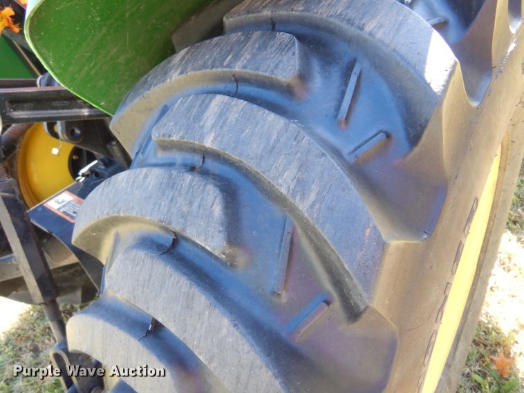 image for item DN8786 2010 John Deere 3038E  MFWD tractor