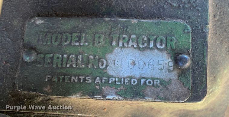 image for item EX9661 1941 John Deere B  tractor