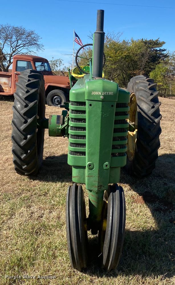 image for item EX9662 1944 John Deere B  tractor