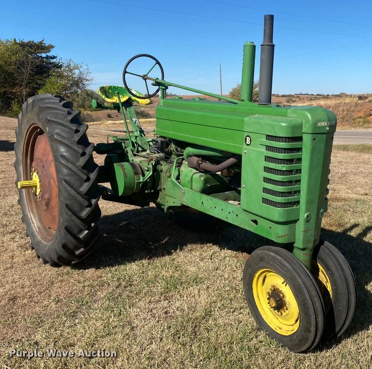 image for item EX9662 1944 John Deere B  tractor