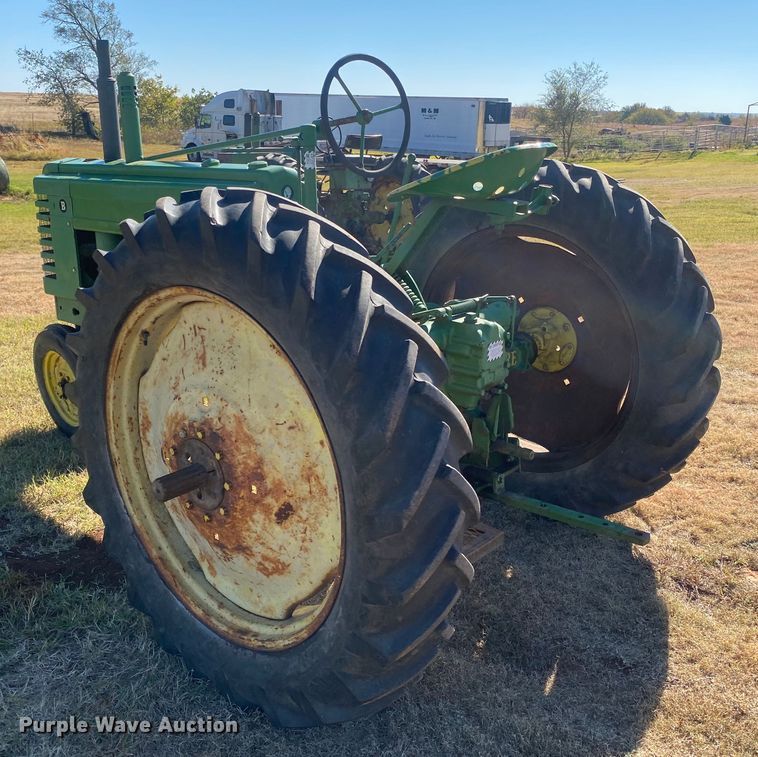 image for item EX9662 1944 John Deere B  tractor