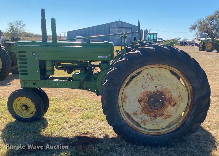 image for item EX9662 1944 John Deere B  tractor
