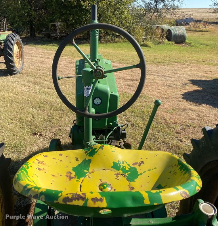 image for item EX9662 1944 John Deere B  tractor