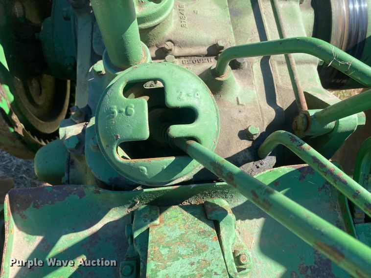 image for item EX9662 1944 John Deere B  tractor