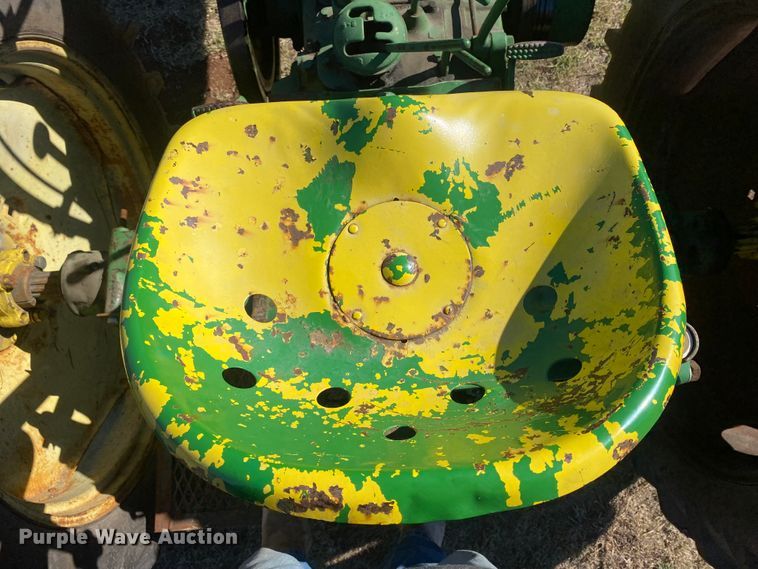 image for item EX9662 1944 John Deere B  tractor