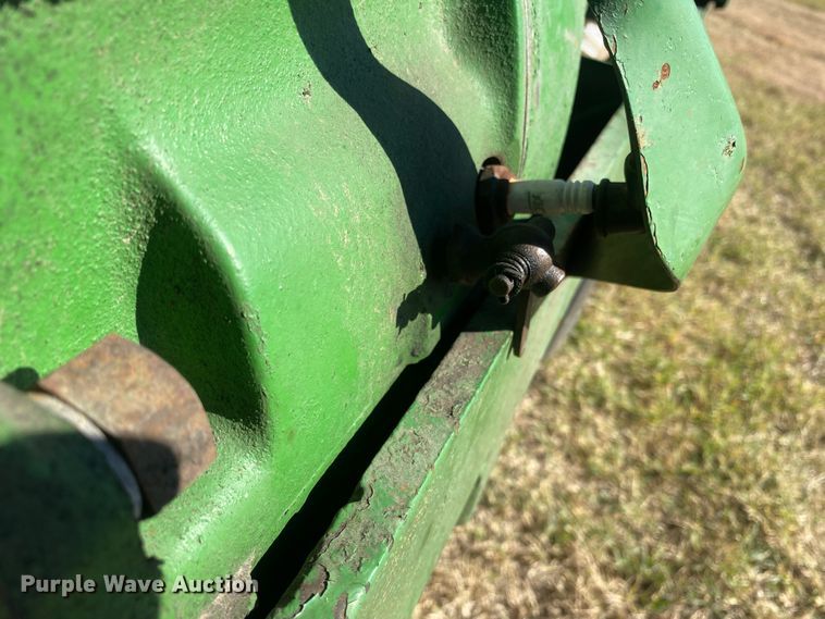 image for item EX9662 1944 John Deere B  tractor