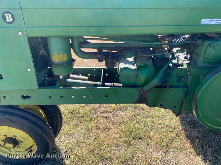 image for item EX9662 1944 John Deere B  tractor