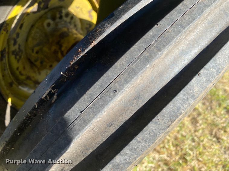 image for item EX9662 1944 John Deere B  tractor