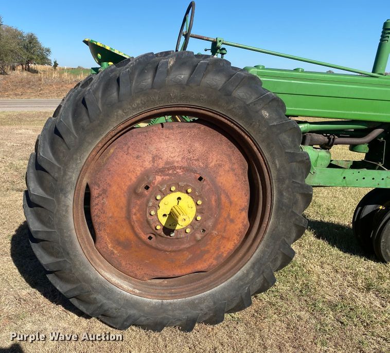 image for item EX9662 1944 John Deere B  tractor