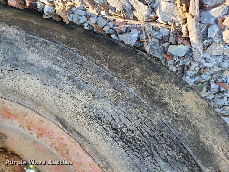 image for item EZ9178 1968 Case 931  tractor