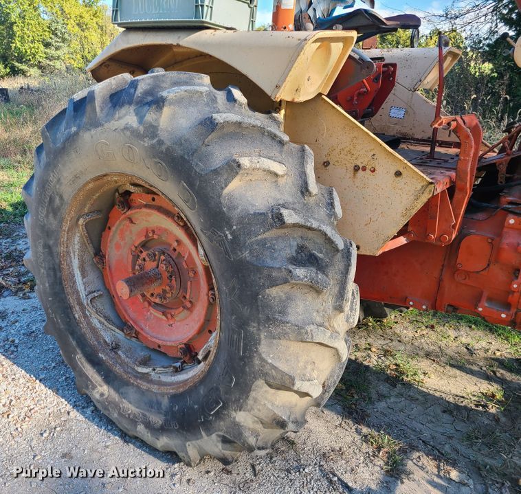 image for item EZ9178 1968 Case 931  tractor