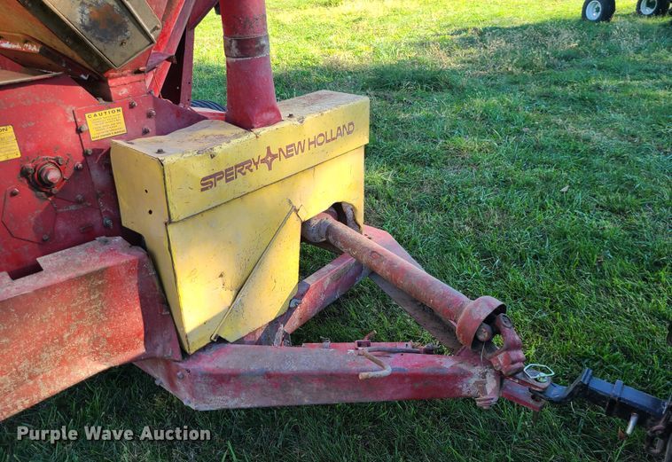 image for item EZ9179 New Holland 357  feed grinder/mixer