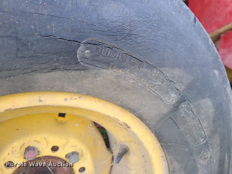 image for item EZ9179 New Holland 357  feed grinder/mixer