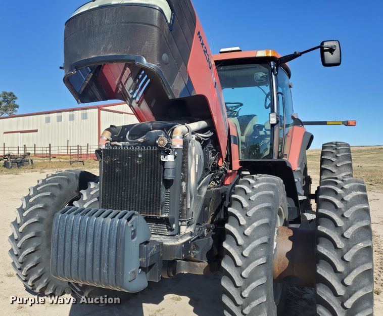 image for item GK9971 2004 Case MX230  MFWD tractor