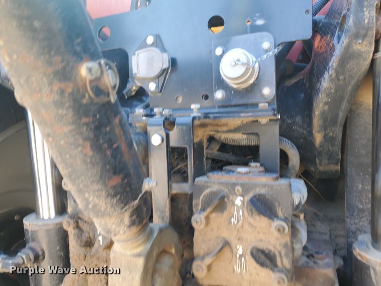 image for item GK9971 2004 Case MX230  MFWD tractor