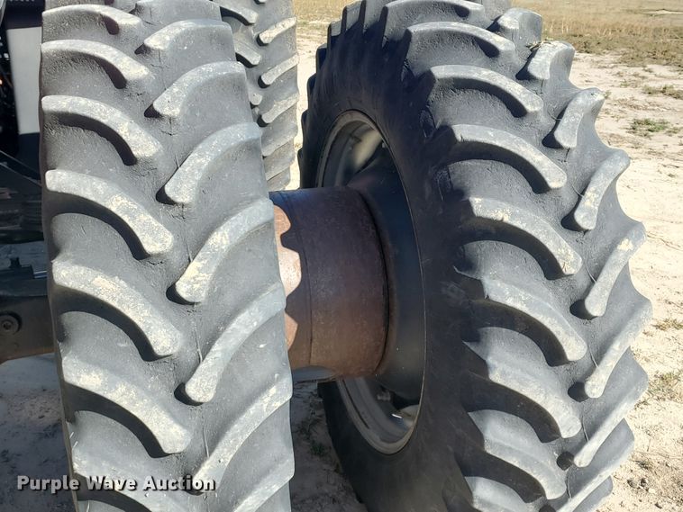 image for item GK9971 2004 Case MX230  MFWD tractor