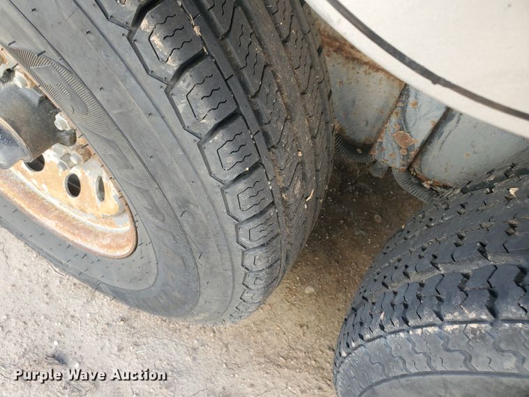 image for item GK9972 2010 Titan AR5296  livestock trailer