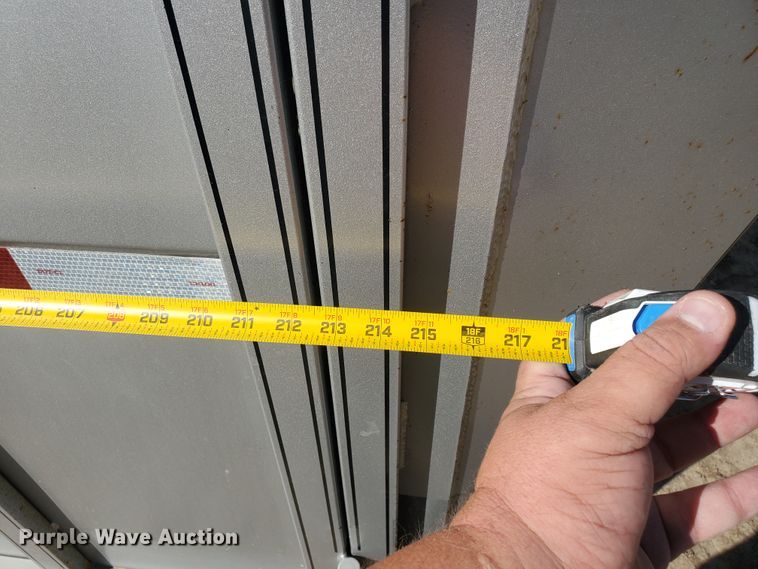 image for item GK9972 2010 Titan AR5296  livestock trailer