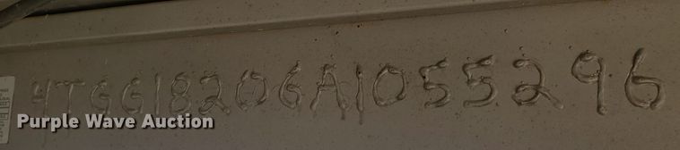 image for item GK9972 2010 Titan AR5296  livestock trailer