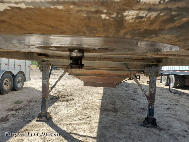 image for item GK9973 2004 Maurer  grain trailer