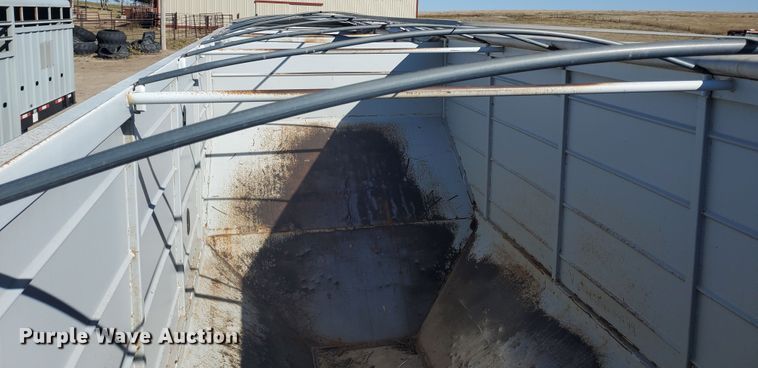 image for item GK9973 2004 Maurer  grain trailer