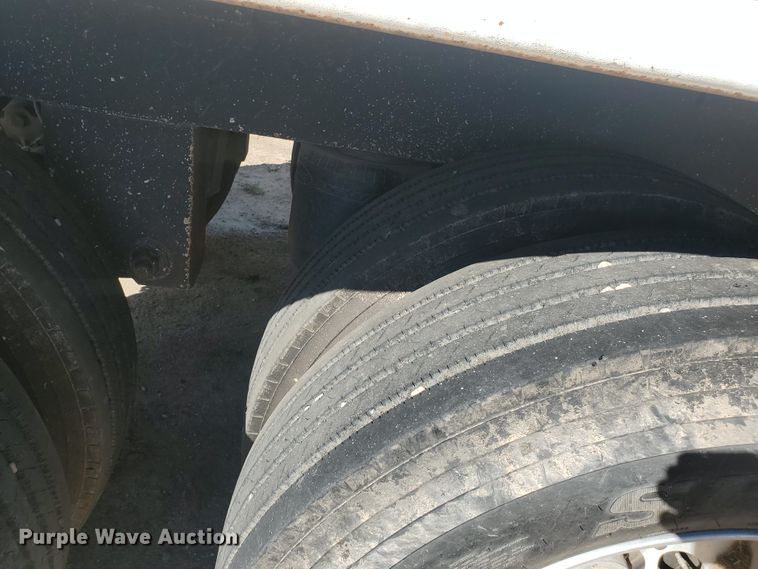 image for item GK9973 2004 Maurer  grain trailer