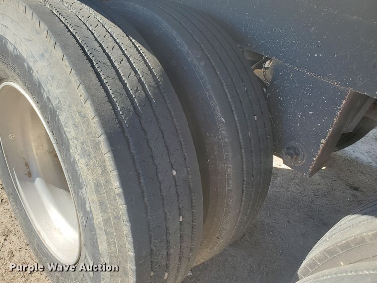 image for item GK9973 2004 Maurer  grain trailer