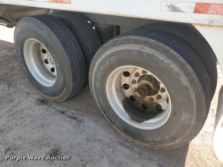 image for item GK9973 2004 Maurer  grain trailer