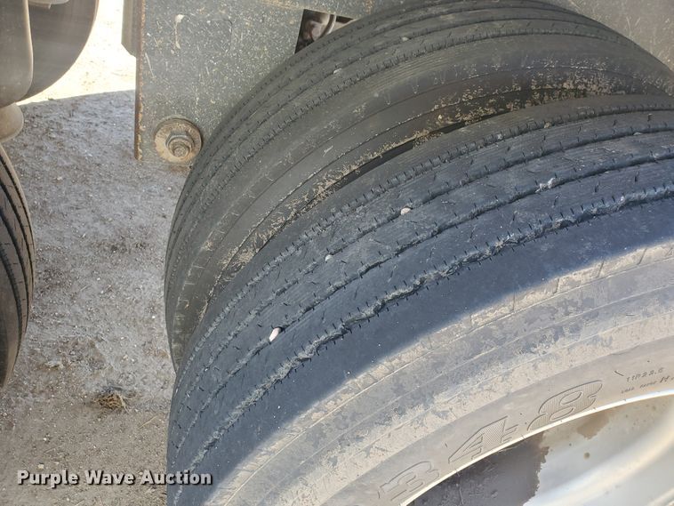 image for item GK9973 2004 Maurer  grain trailer