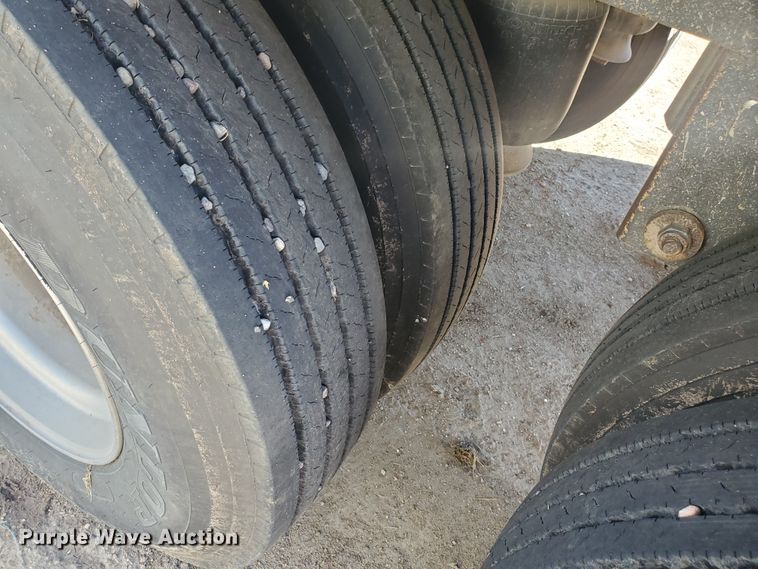 image for item GK9973 2004 Maurer  grain trailer