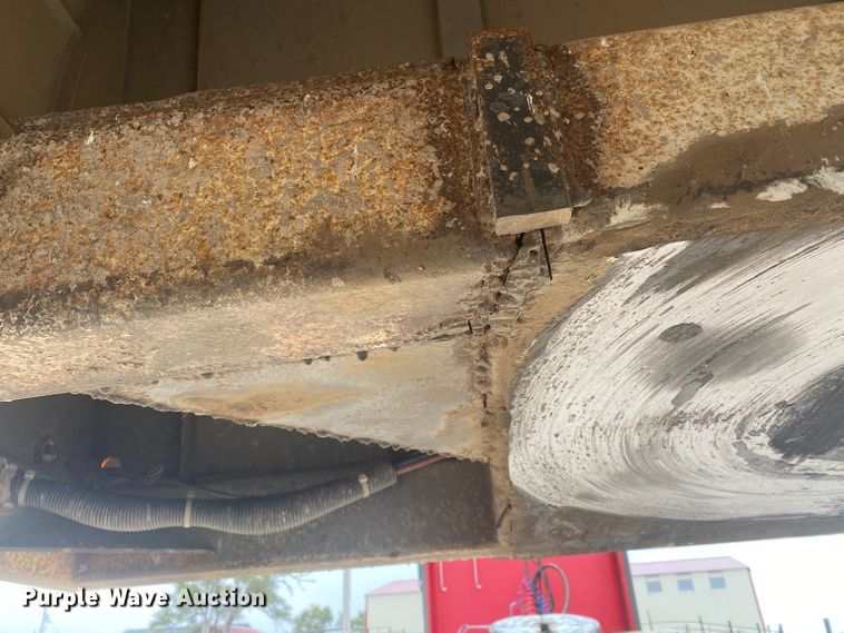 image for item GK9973 2004 Maurer  grain trailer