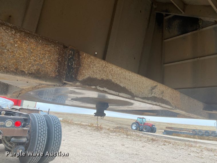 image for item GK9973 2004 Maurer  grain trailer