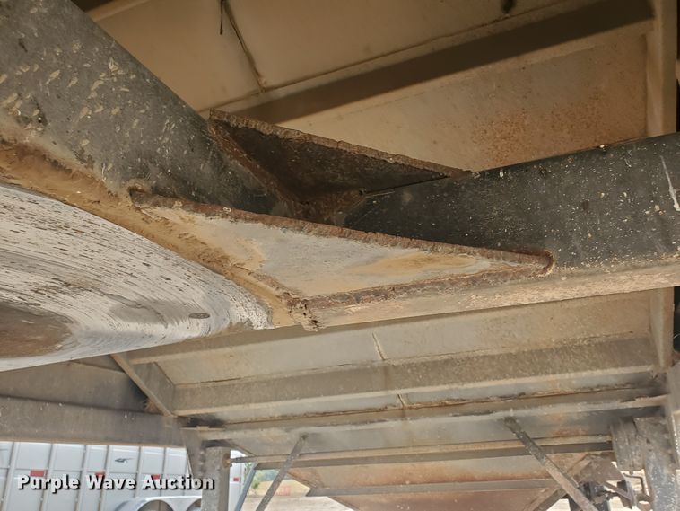 image for item GK9973 2004 Maurer  grain trailer