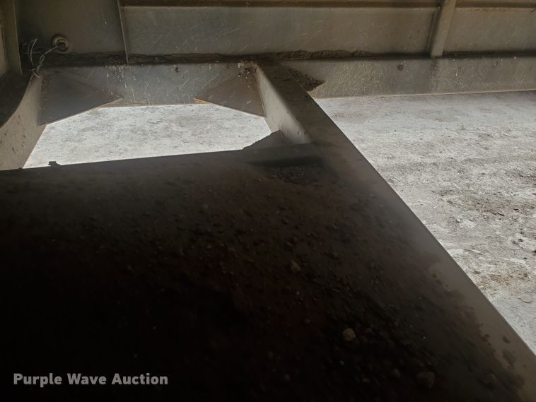 image for item GK9973 2004 Maurer  grain trailer