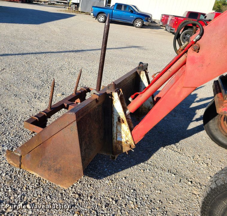 image for item GO9447 Ford 5900  tractor