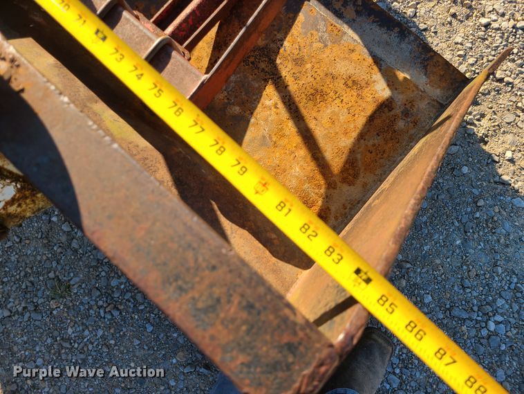 image for item GO9447 Ford 5900  tractor